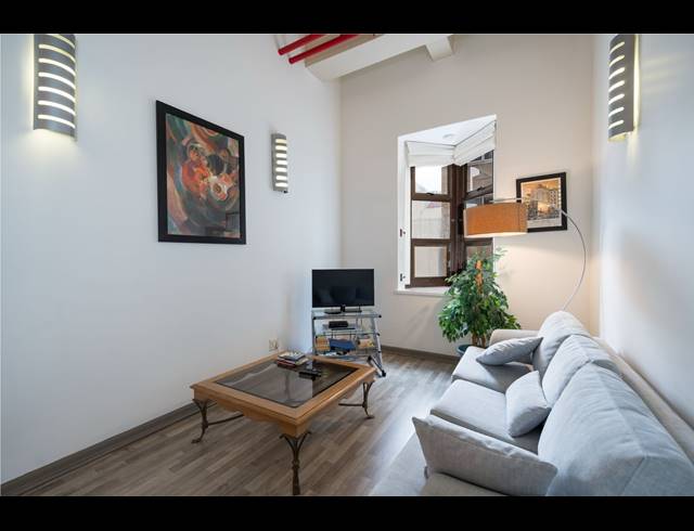 1 BEDROOM APARTMENT TO LET IN CAPE TOWN CITY CENTRE
